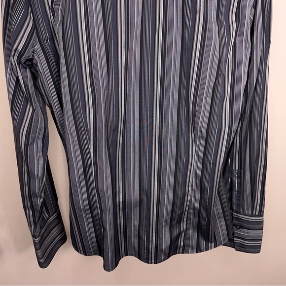 Medium Eddie Bauer Grey Striped Button Front Top Womens Long Sleeve Silver - Picture 6 of 14